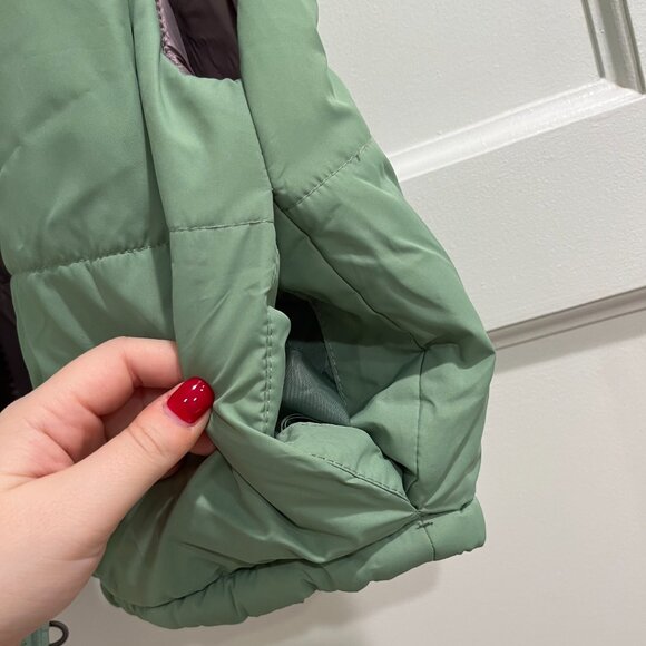 Forever 21 reversible cropped vest - Picture 12 of 14